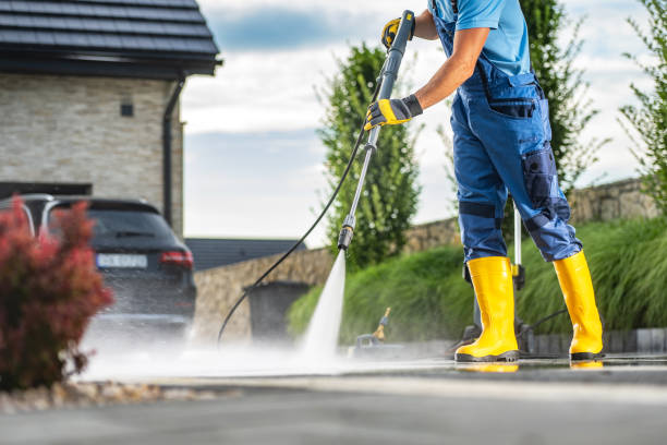 Best Sidewalk and Walkway Cleaning  in South Farmingdale, NY